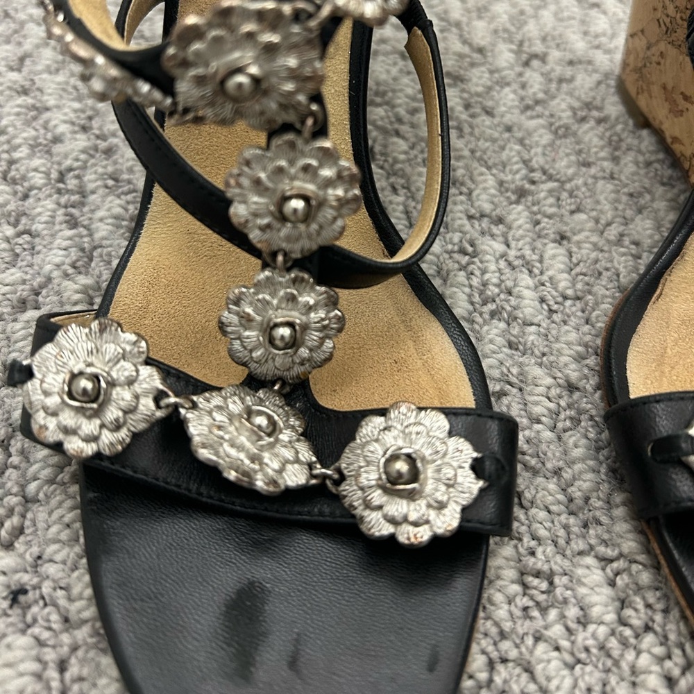 AUTHENTIC Chanel Black Sandals with Silver Flowers, Size 37.5 - Picture 2 of 7